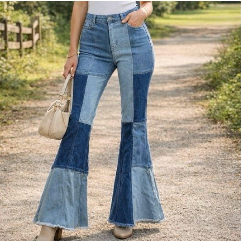 Altar'd State High-Rise Flare Jean Pants in a patchwork denim Raw Hem Sz Medium
